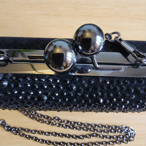 Purse Mini Kisslock Glittery Cocktail party crossbody/hand held purse. 😍 - Picture 10 of 10